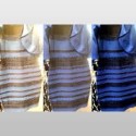 ¿De qué color es el vestido?